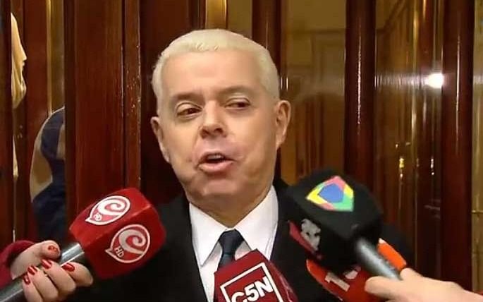 Oyarbide: "Me apretaban el cogote para que sacara las causas de los Kirchner"