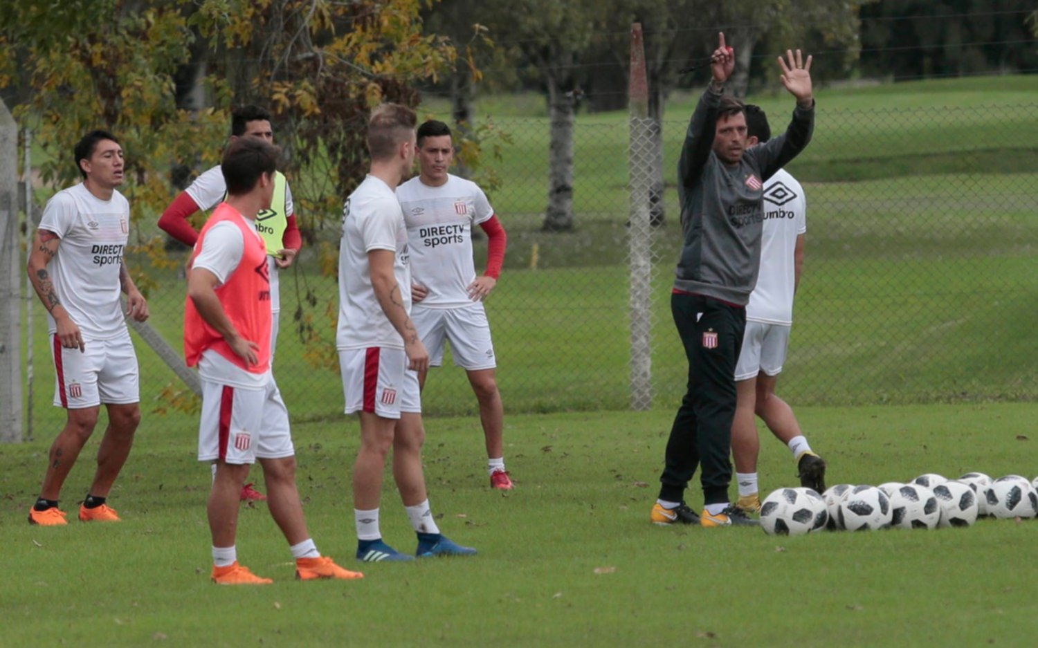 Tras la gran victoria de ayer, el Pincha se entrenó en City Bell