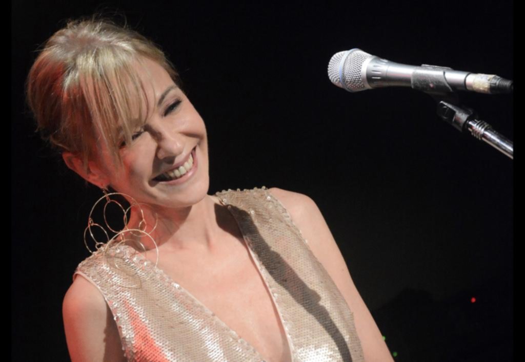 Inés Estévez llega con su música a City Bell