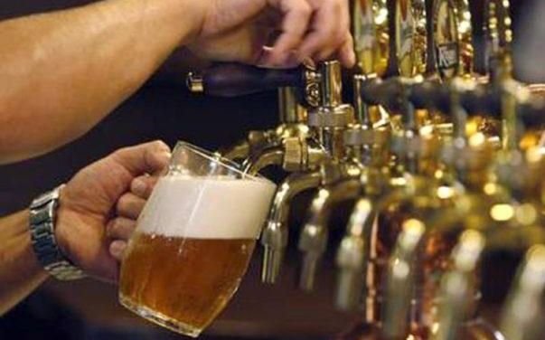 Proponen subir el precio de la cerveza para disminuir el consumo de alcohol