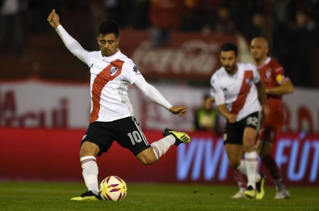 Frente a Huracán, en Patricios, River no la embocó ni de penal