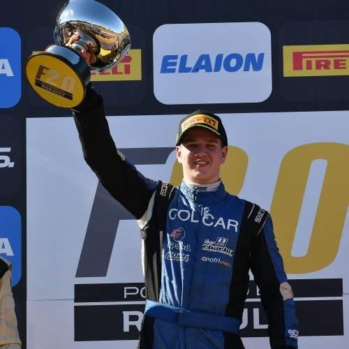 Moscardini saltó a la punta del campeonato en la F 2.0