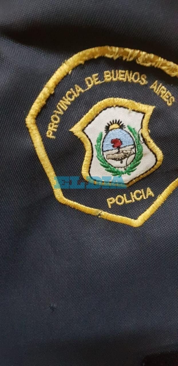 Un policía se salvó de cuatro tiros por llevar puesto su chaleco antibalas