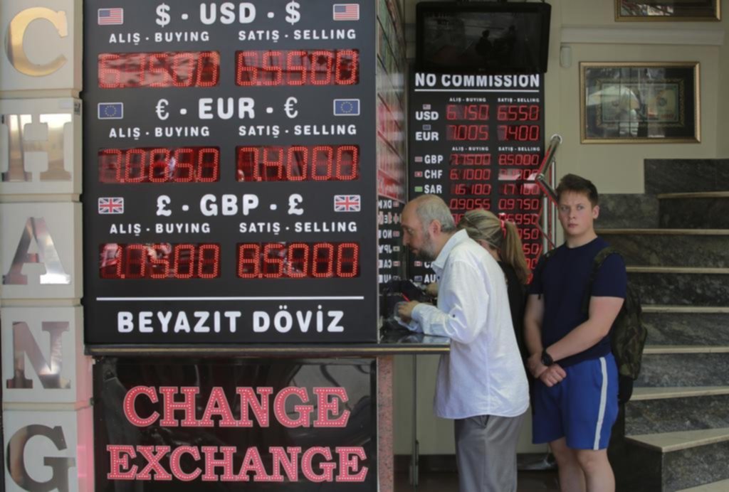 Por qué la crisis turca golpea más fuerte a las economías emergentes