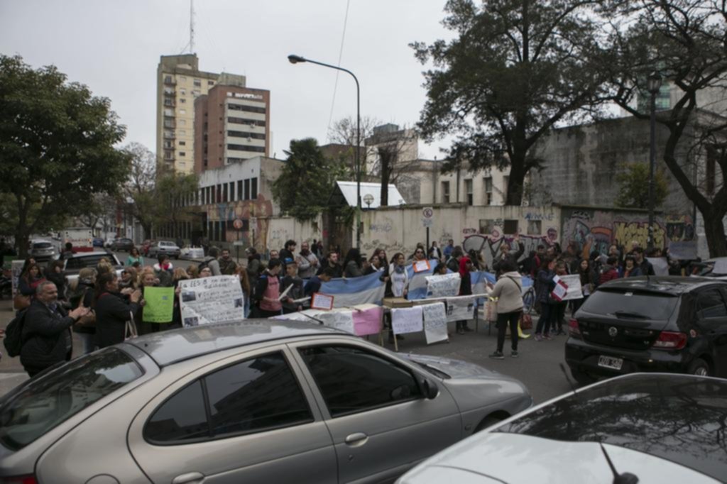 El centro fue un caos por piquetes de estudiantes con reclamos edilicios