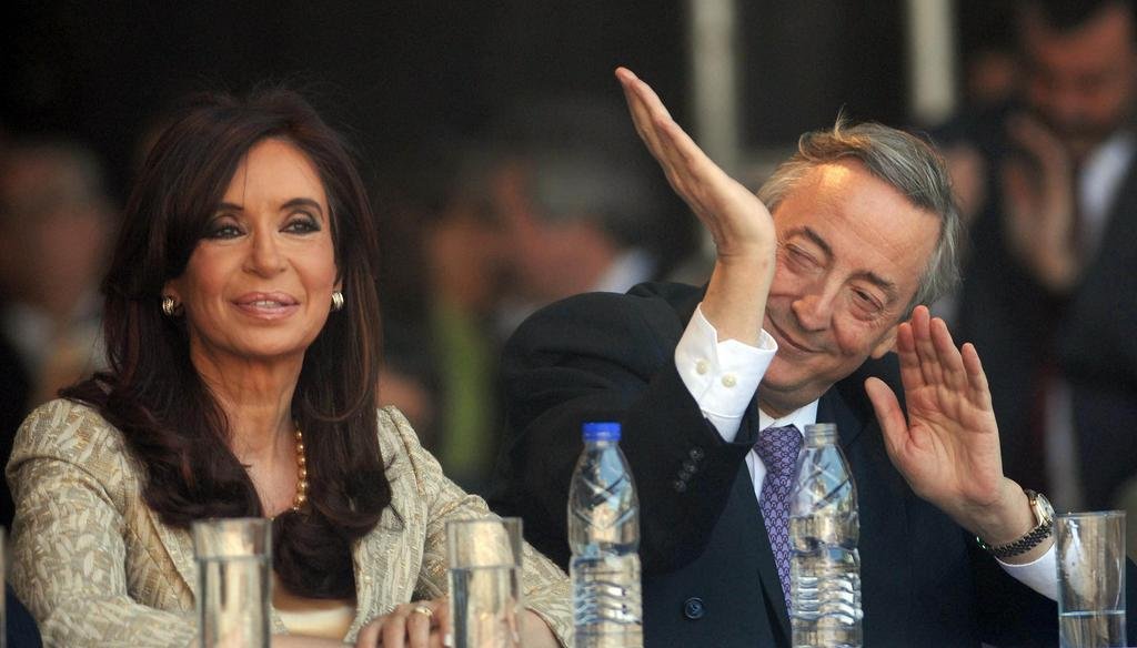 Uberti vinculó a Néstor y a Cristina Kirchner con el cobro de sobornos a empresarios