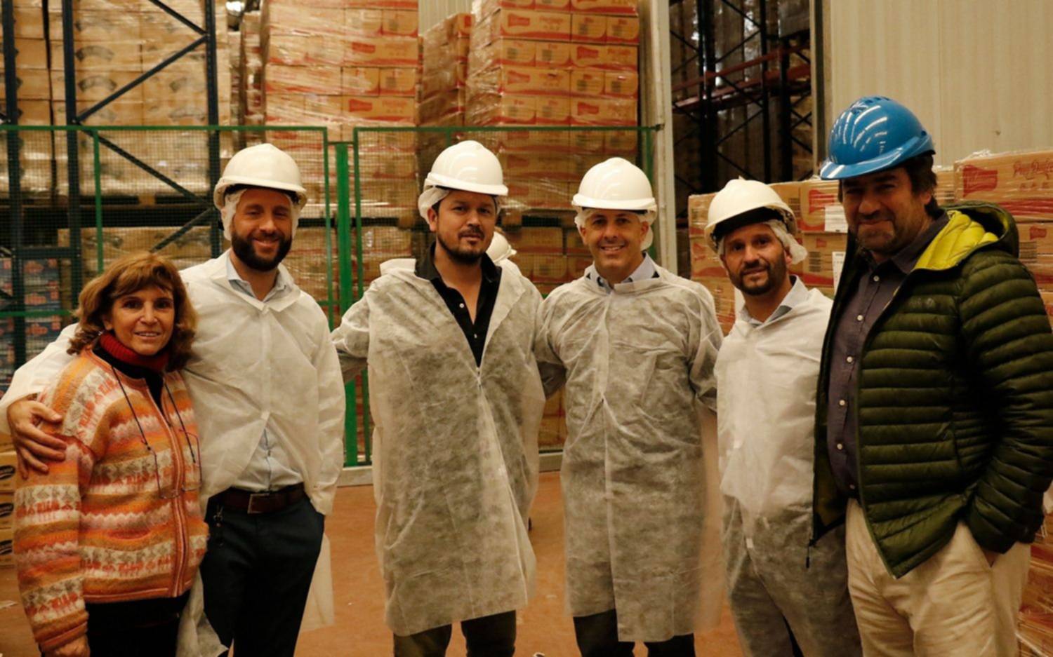 Ducoté recorrió una planta alimenticia en el Parque Industrial de Pilar