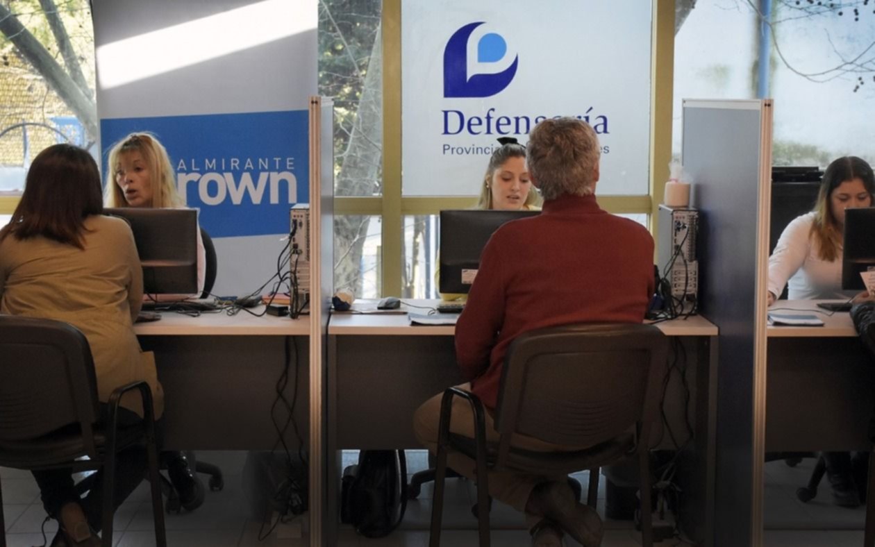Cascallares y Lorenzino sellaron convenio para abrir una sede de la Defensoría en Brown