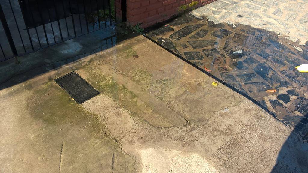 Bronca y canillas secas en 13 y 78 bis por una filtración