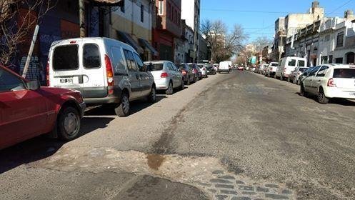 Malestar por un amplio bache que atraviesa la 43 entre 1 y 2