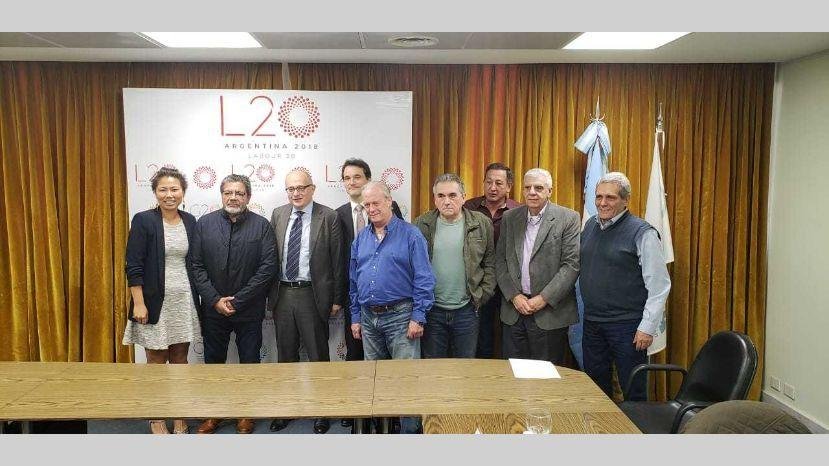“El Gobierno fue el que nos vino a buscar”, le aclaró a la CGT el jefe del FMI en el país