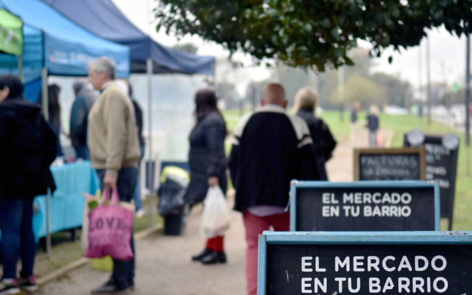 "El Mercado en tu Barrio" suma ofertas y un nuevo día en su cronograma