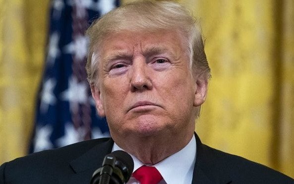 Trump afirma que si le inician un juicio político "los mercados se hundirían" 