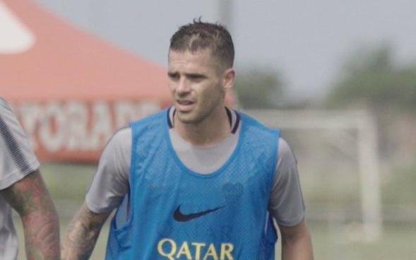 La rompió Gago, y volvería el domingo