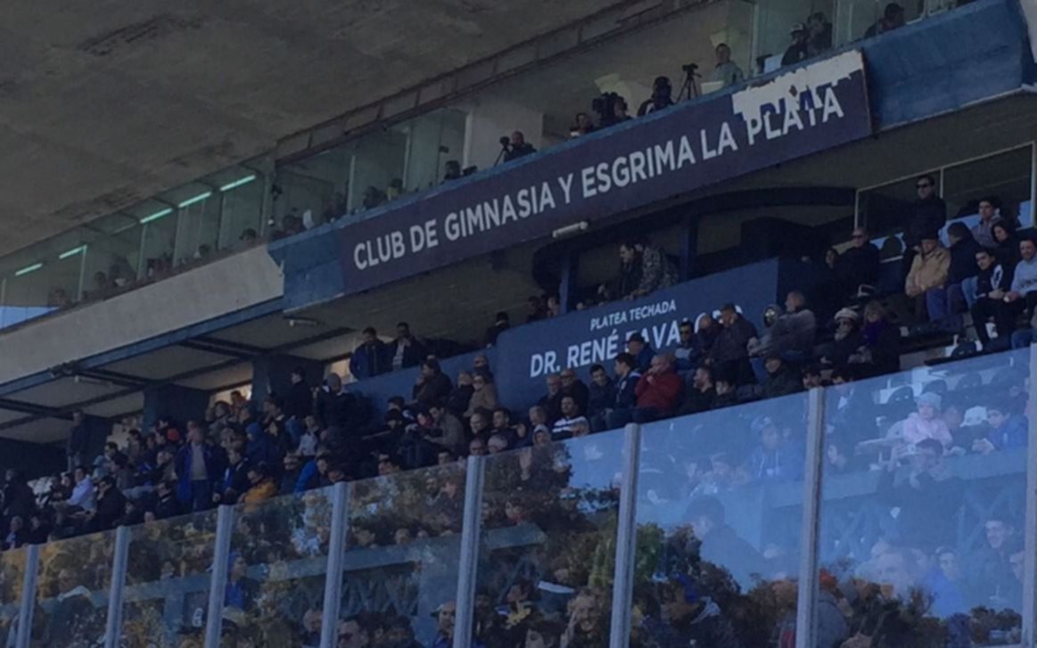 Socios y no socios, para alentar al Lobo en el Bosque