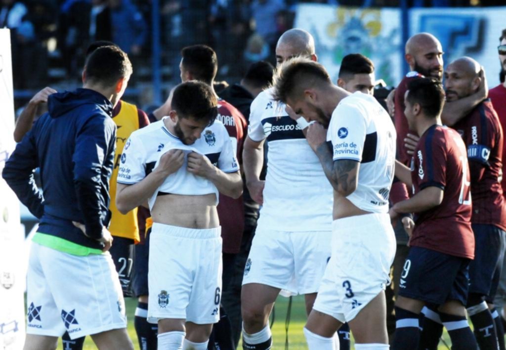 El Lobo no encontró los caminos al gol, fue permeable atrás y lo pagó muy caro