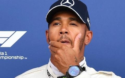 Hamilton, con la Pole, larga en el primer lugar