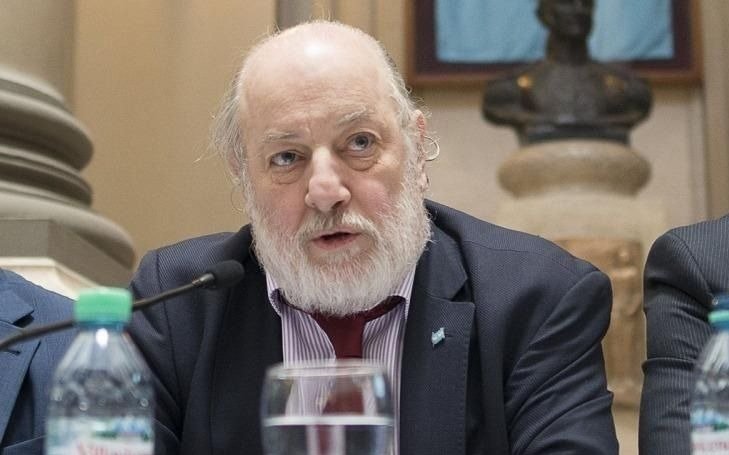 Allanan dos casas en Uruguay por la causa de "los cuadernos de la corrupción"
