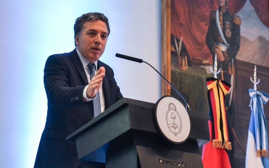Dujovne pidió al FMI un nuevo desembolso, ahora por 3 mil millones de dólares
