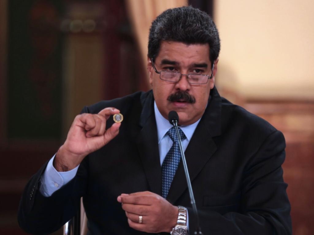 Maduro fija precios de productos y crece la escasez