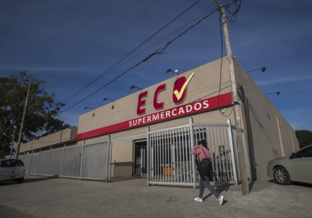 Joven detenido tras un confuso incidente en un supermercado
