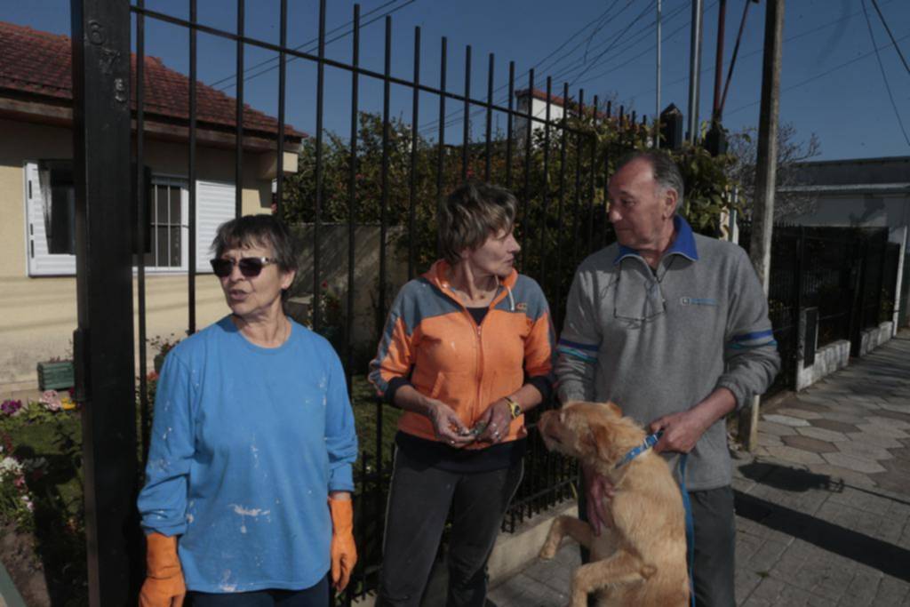 En Villa Elvira pasaron quince días de “sequía” y penurias por un desperfecto en la red de Absa