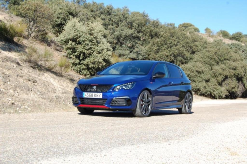 Peugeot reafirma su compromiso con el país y anticipa nuevos lanzamientos