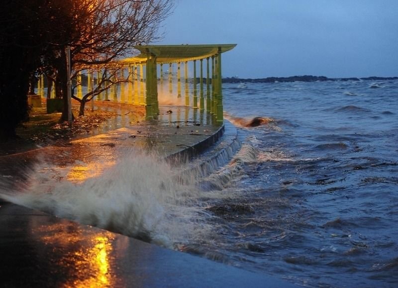Salió el río y sigue el alerta en la Ribera 