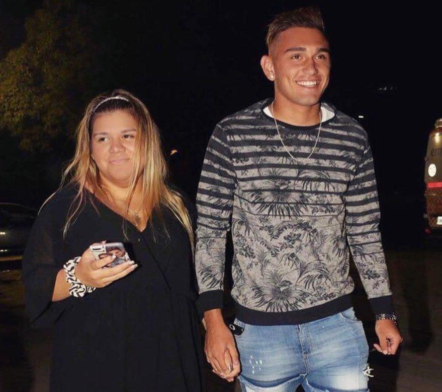 Cuánto le pasa el padre de la criatura a More: “No alcanza ni para la leche”