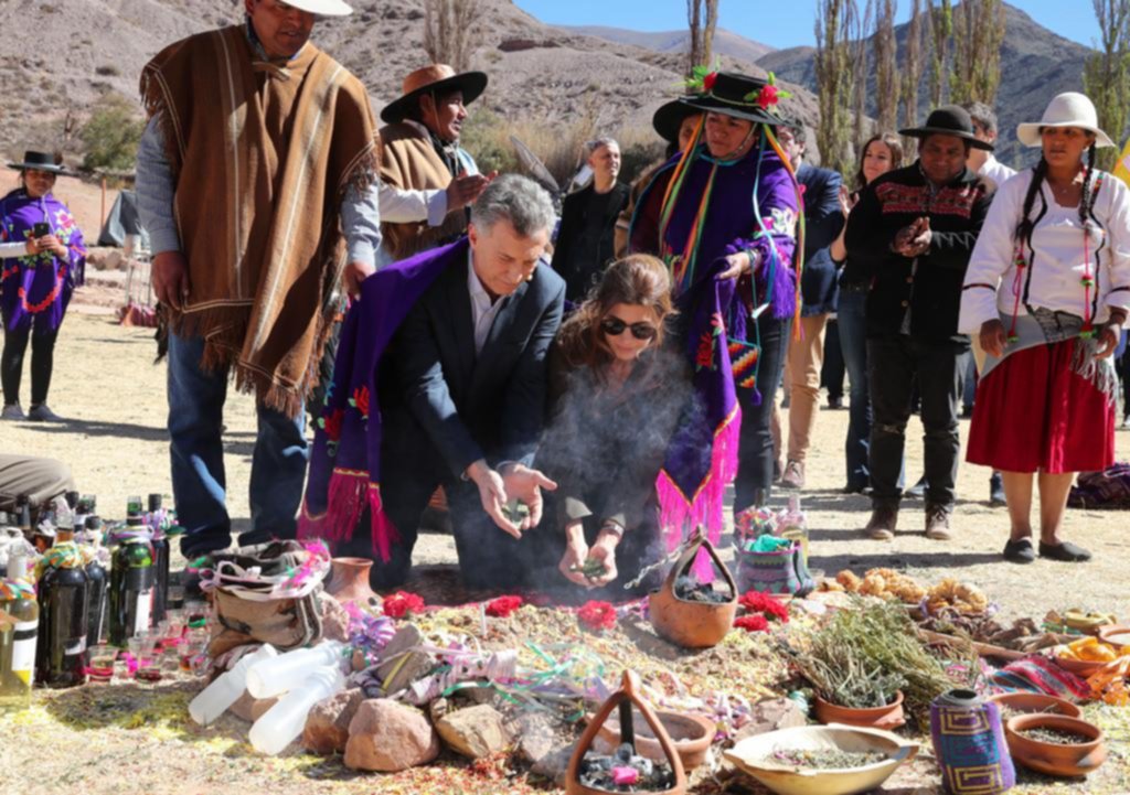Macri le pidió a la Pachamama que “podamos salir adelante y con trabajo”