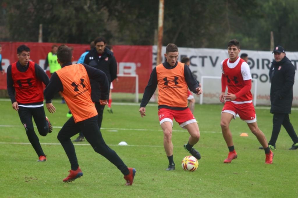 Estudiantes visita a Banfield con tres cambios a la vista y una duda