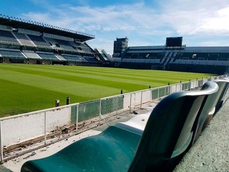 El rival del Pincha llega en crisis futbolística pero presentará un estadio remodelado