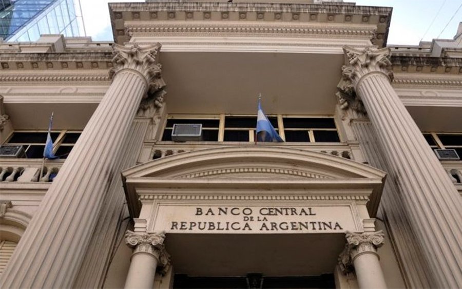 Asesores del Banco Central prevén una inflación de 2,4% en julio y un dólar a $50 en diciembre