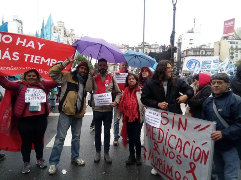 Un nuevo faltante de drogas contra el VIH plantea un duro interrogante