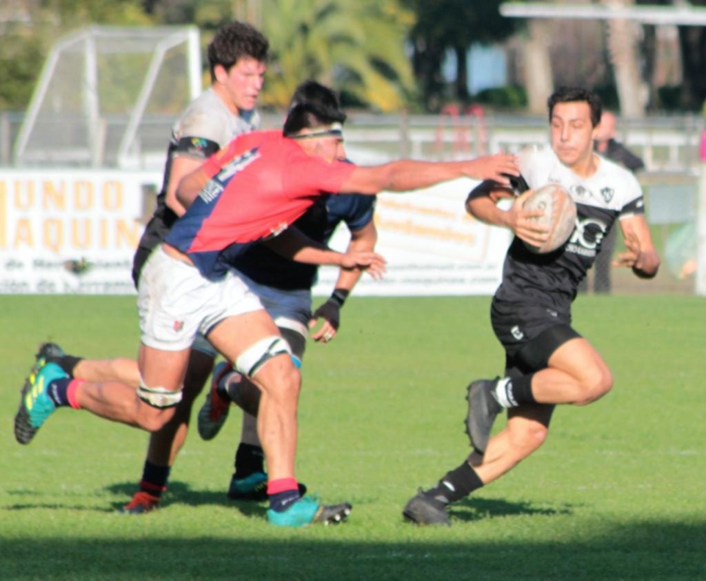 Universitario perdió con el anteúltimo y se desinfla