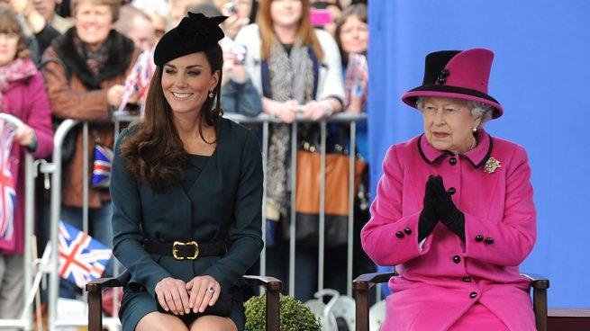¡Así, no! A la Reina no le gusta el lujoso estilo de vida de Kate