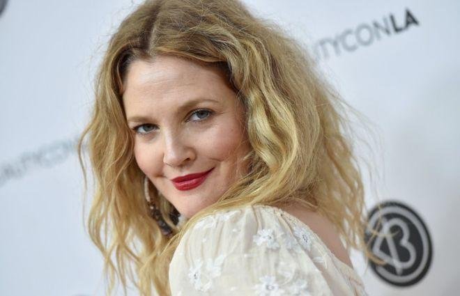 Barrymore “odia” las redes y las haría desaparecer