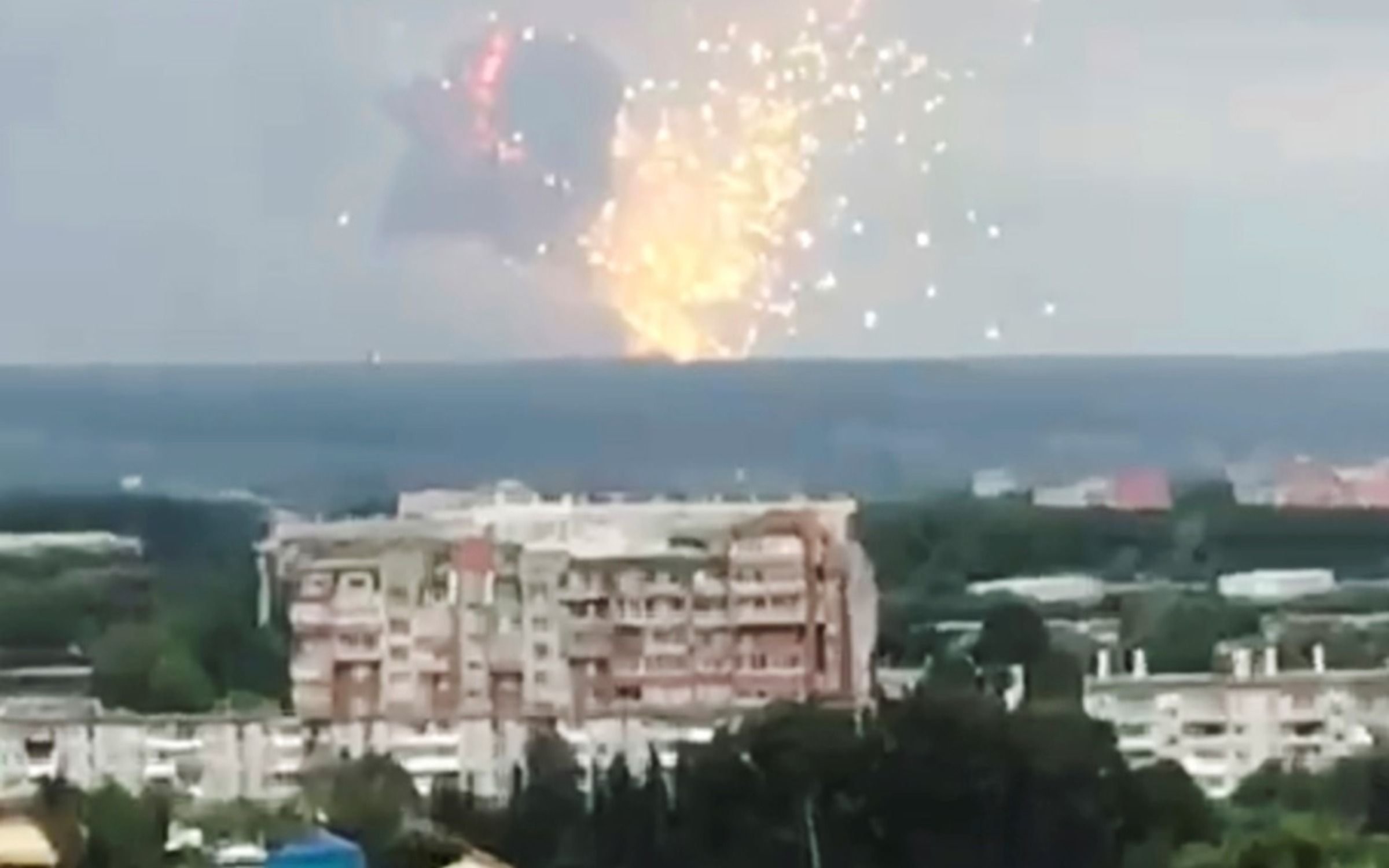 Conmoción en Rusia: 11 mil evacuados tras impresionante explosión en Siberia