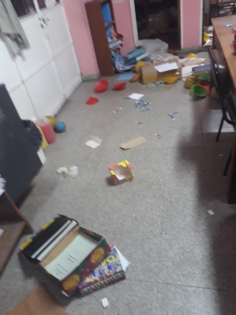 Vandalismo: otra escuela de la Ciudad sufrió un robo y destrozos