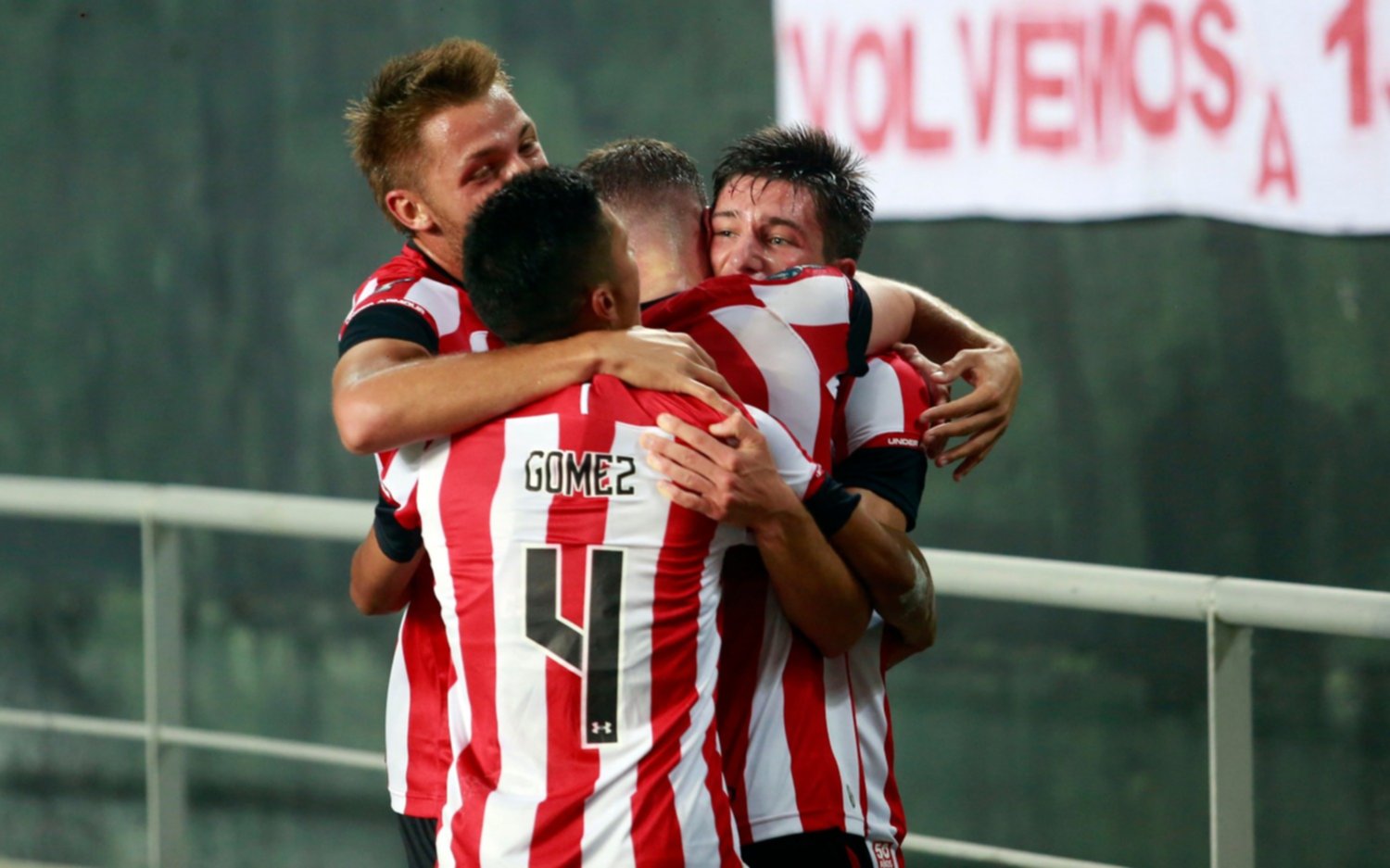 Por pedido del Rojo, el cruce por la tercera fecha de Superliga irá el lunes en el Ciudad de La Plata