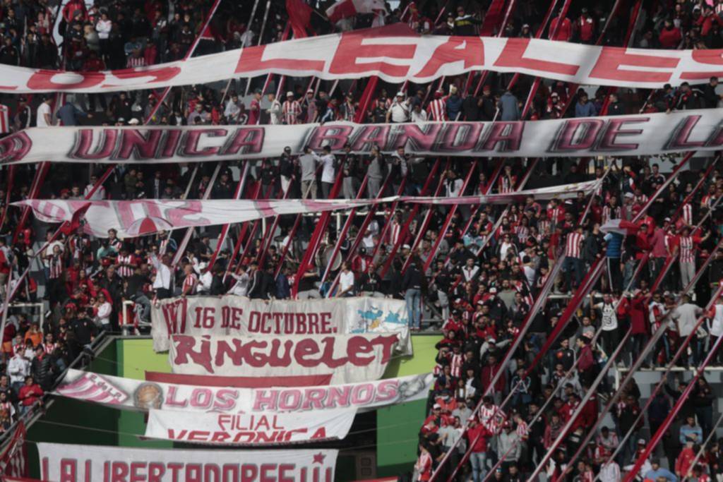 ¿El Pincha recibe a los hinchas del Rojo?