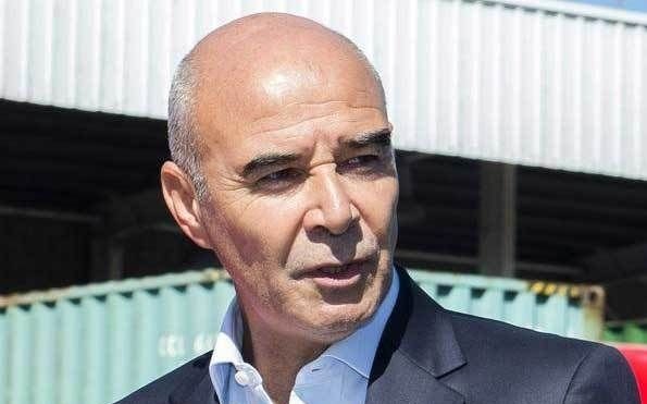 Gómez Centurión cerró su campaña con un llamado a votar por una lista "100% celeste"
