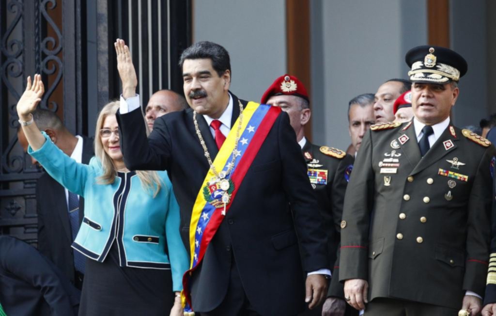 Maduro suspende el diálogo y lanza amenazas por el bloqueo