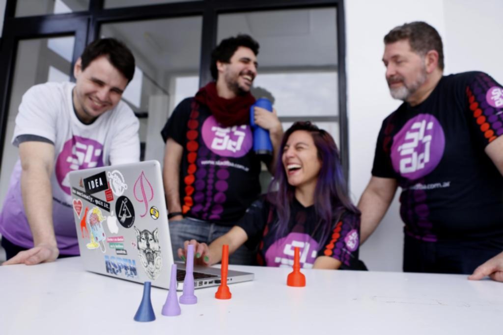 Con impresión 3D, crean instrumentos musicales para una orquesta escuela