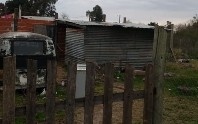 ¡Salvajes! Dejaron a un bebé recién nacido en el techo de un galpón de Florencio Varela