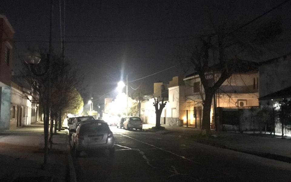 Piden luces Led para 21 y 40 para combatir la oscuridad