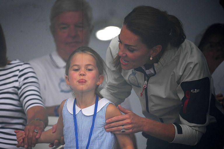 La princesa Charlotte, la pequeña ovejita negra de la familia real