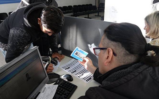 Abren delegaciones del Registro bonaerenses para facilitar entrega del DNI