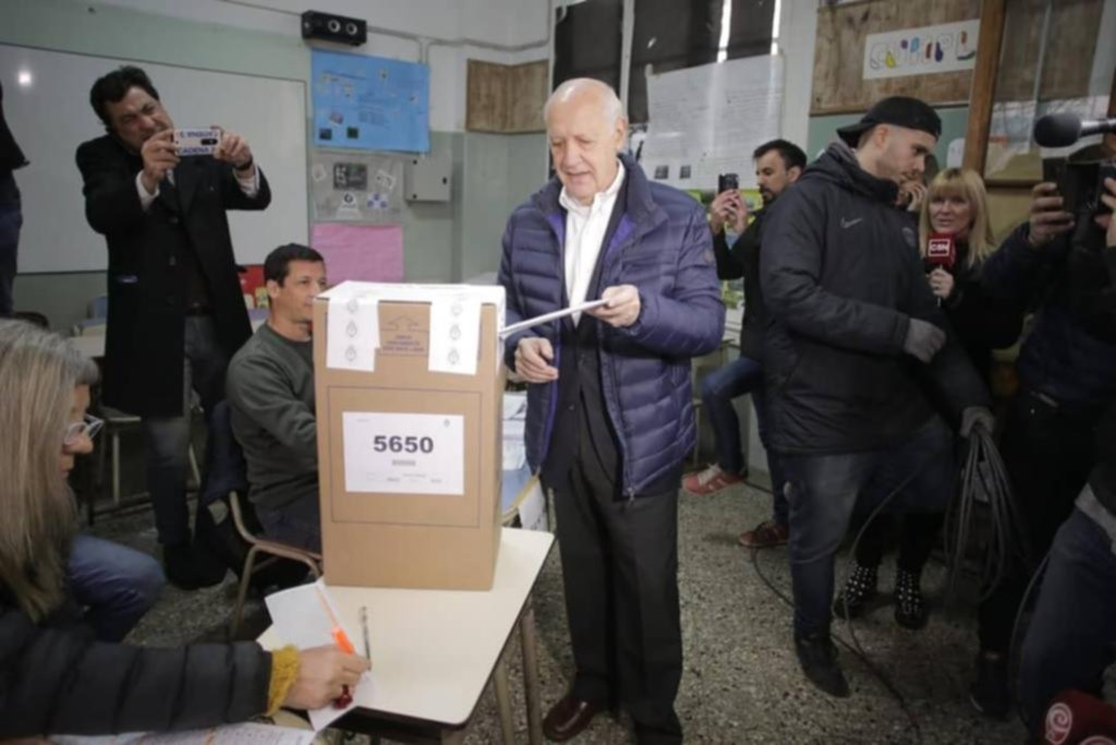 Lavagna, muy relegado, pero quedó como tercera fuerza política