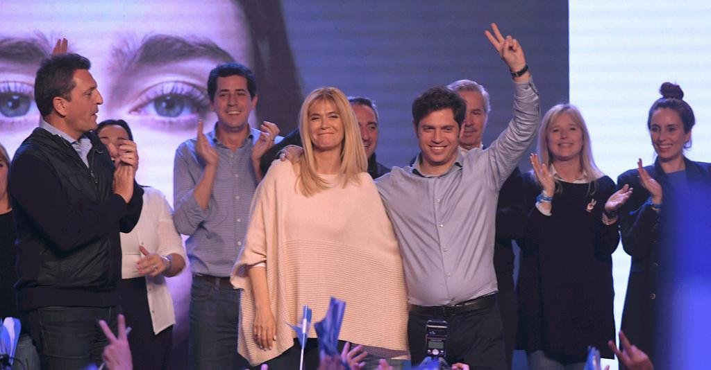 Exultante, Kicillof prometió “poner en marcha la Provincia” y “gobernar con todos”